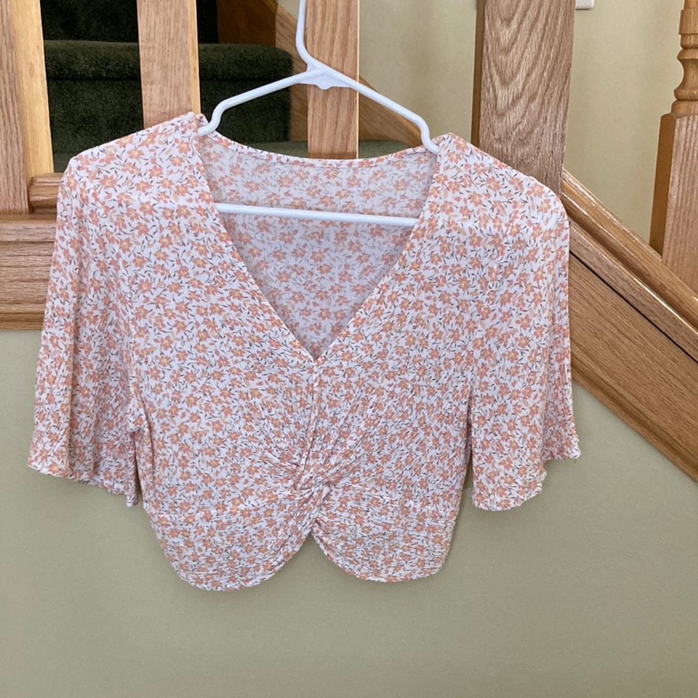 Dry Goods Floral Crop Top - Peach and White